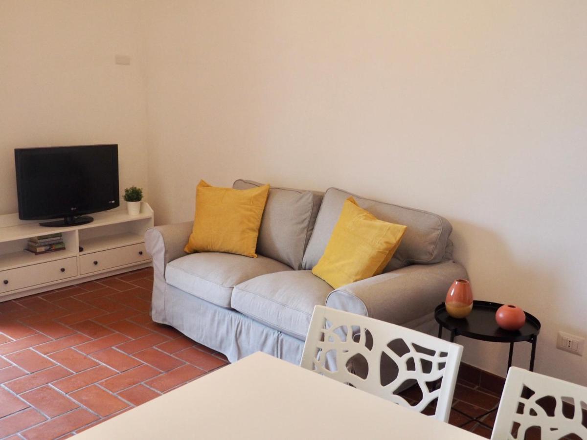 Casa Vacanze Ulisse 罗切拉伊奥尼卡 外观 照片